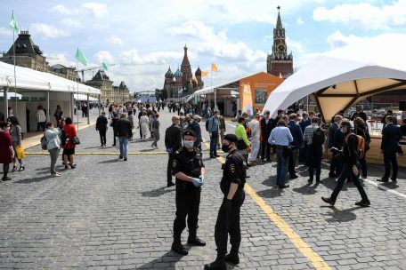 Russland / Moskau schafft letzte Corona-Beschränkungen ab