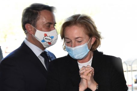 Covid-19-Gesetze / Regierung zieht Entwurf zur vorzeitigen Beendigung des Ausnahmezustands zurück