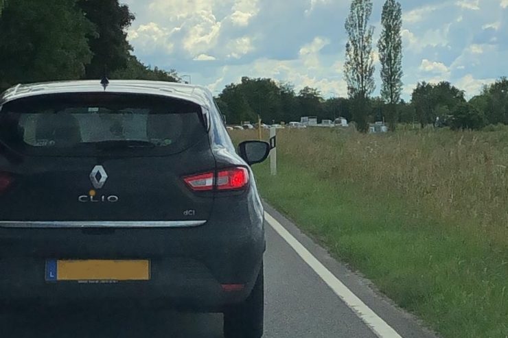 Bissen/Roost / Nicht koordinierte Baustellen haben kilometerlange Staus zur Folge 