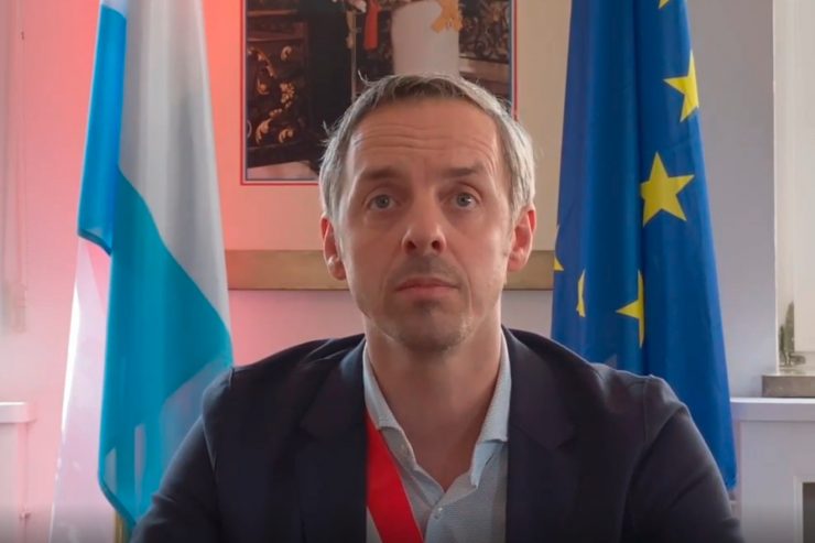 Rede zum Nationalfeiertag / Bürgermeister Mischo lädt Prinz Charles nach Esch ein