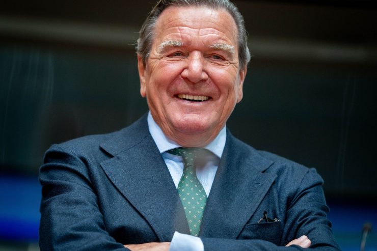 SPD in Deutschland / Die Genossen leiden wieder unter ihren Ex-Chefs