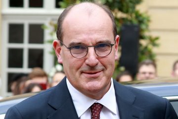 Frankreich / Macron richtet Präsidentschaft mit drei Super-Ministerien neu aus