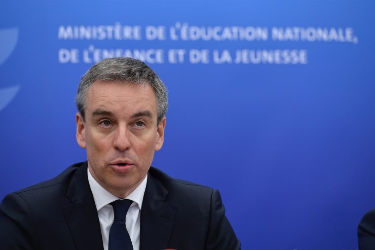 Wegen Corona-Unterbrechung / Bildungsministerium organisiert Nachhilfestunden für Grundschüler mit Nachholbedarf