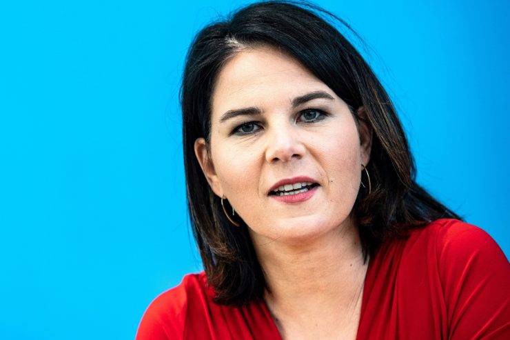 Interview / Deutschland: Grünen-Chefin Baerbock über Corona, Wahlumfragen und den Führungsanspruch ihrer Partei