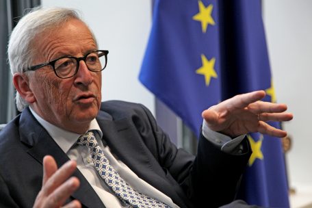&bdquo;Dann werden die Luxemburger die Ferien wohl zu Hause verbringen&ldquo;: Jean-Claude Juncker freut sich wie jedes Jahr auf seinen Urlaub in Tirol, sorgt sich aber, wegen der Corona-Lage dieses Jahr&nbsp;nicht hinfahren zu k&ouml;nnen