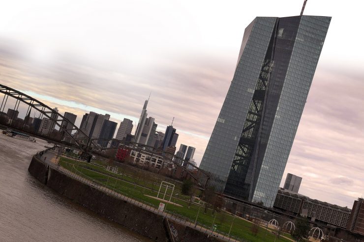 Bilanz / Eurozone weist den niedrigsten Überschuss seit 2015 aus