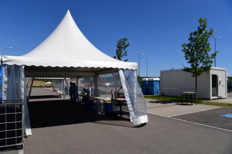 „Corona“-Zertifikat vor Reisen / Ob ein negativer Covid-19-Test bei Kindern erforderlich ist, hängt vom Einreiseland ab