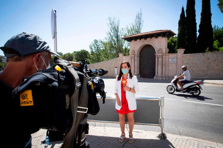 Spanien / Ist Juan Carlos in Abu Dhabi?