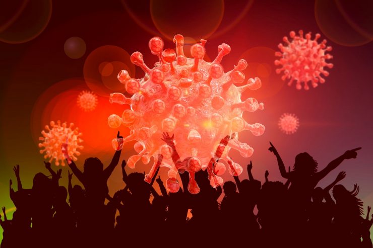 Russisch Roulette mit Covid-19 / Polizei löst Party mit 190 Menschen im Wald auf