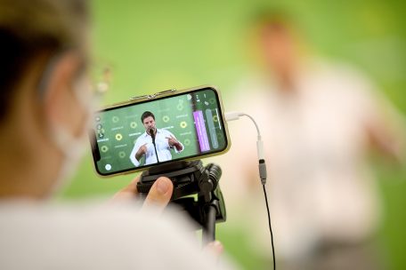 Deutschland / Grüne Bremser, dunkelrote Treiber: Mögliche Bündnispartner reagieren auf Scholz-Kandidatur