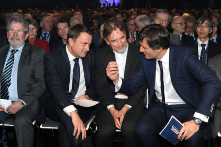 KI-Experte J&uuml;rgen Schmidhuber (3. von links) zusammen mit Mars Di Bartolomeo, Xavier Bettel und Nicolas Buck 2017 in Luxemburg