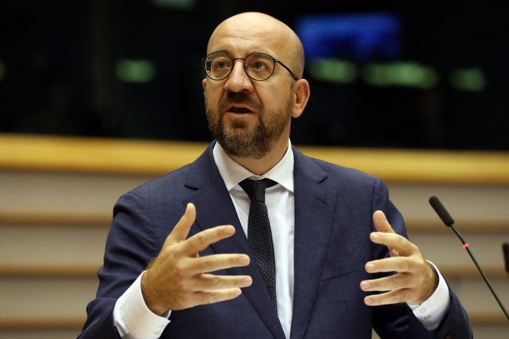 Belarus / Helfen, aber wie? EU warnt vor Einmischung Russlands und mischt sich selber ein