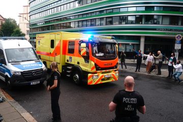 Nach mutmaßlicher Vergiftung / Kremlkritiker Nawalny in Berlin eingetroffen