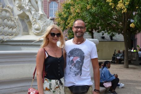 Justyna Slawek (31) und ihr Partner Sebastian Uentz (41) aus Trier waren k&uuml;rzlich selbst noch mit ihren Kindern im Urlaub und geben an, nichts dagegen zu haben, dass die Luxemburger wieder nach Trier kommen