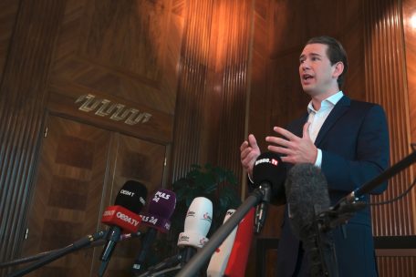 Österreich / Prügelattacke gegen Juden-Vertreter: Serie von Angriffen auf Synagoge schreckt Politik spät auf