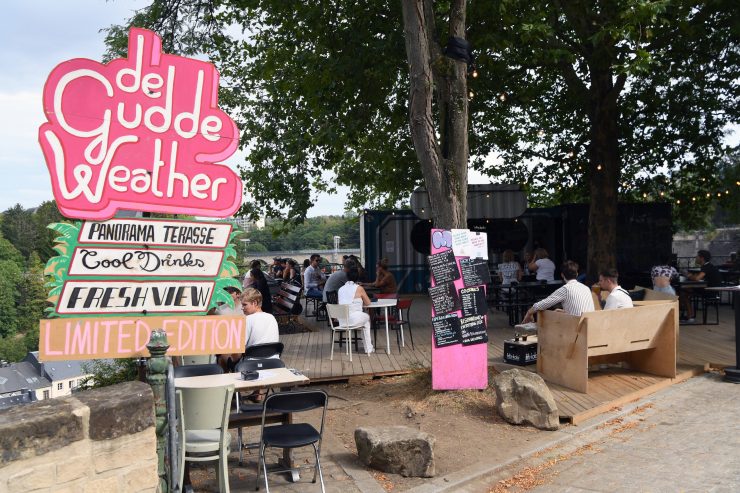 Gastronomie / „Place to be“ im Sommer 2020: Die Panoramaterrasse des „Gudde Wëllen“ in Luxemburg-Stadt 