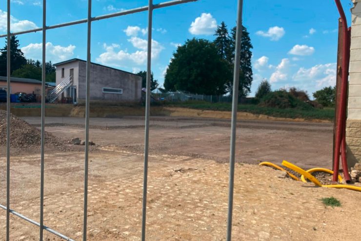 Baustopp in Hovelingen / Juristischer Berater der „Crèche Barbara“ meldet sich zu Wort