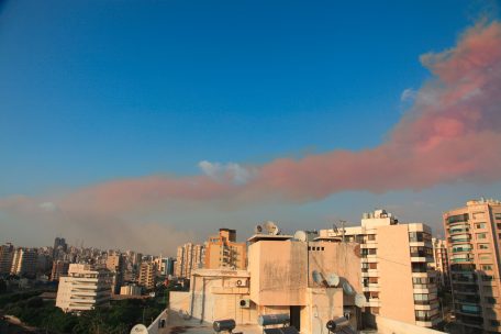 Heftige Explosion / Schwere Schäden am Hafen von Beirut – Viele Verletzte
