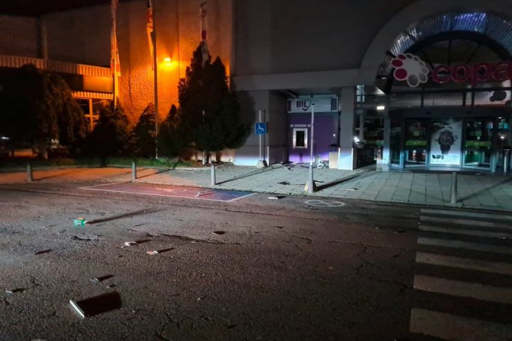 Polizei / Unbekannte jagen einen Geldautomaten in Grevenmacher in die Luft