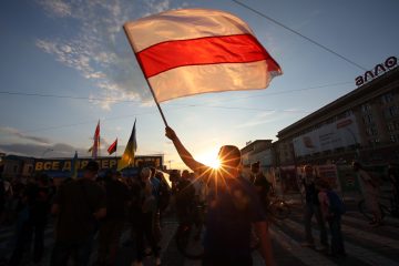 Demokratie / Wieder Dutzende Festnahmen bei Protesten in Belarus