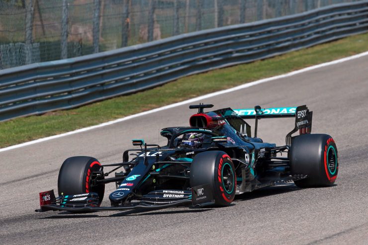 Formel 1 / Hamilton holt sich Pole in Monza – Debakel für Ferrari