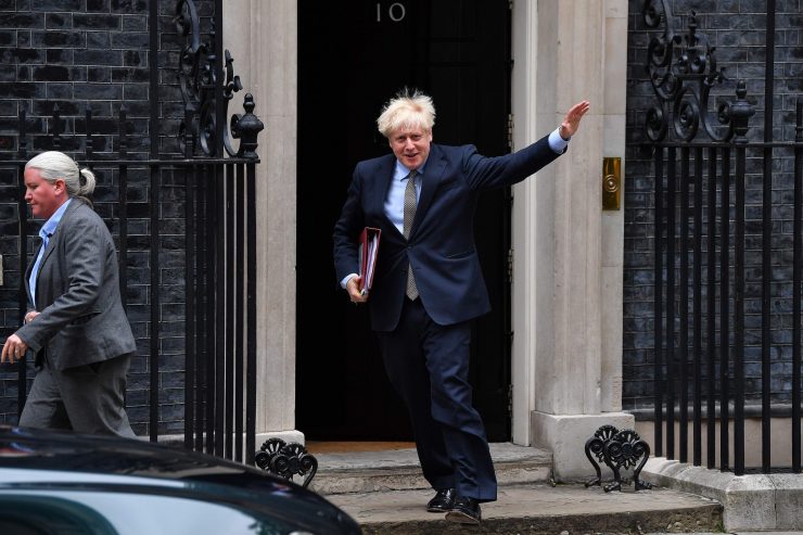 Brexit / Vertrag umstritten, neuer Pakt nicht in Sicht: Alle fragen sich, was Johnson wirklich will