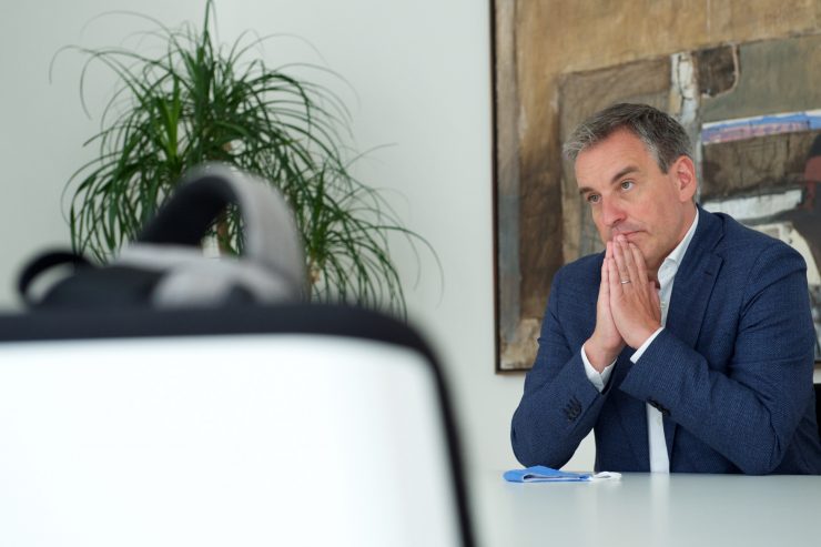 Schulanfang / „Alles halb so wild mit Covid-19-Infektionen bei Kindern“ – Die riskanten Aussagen des Ministeriums