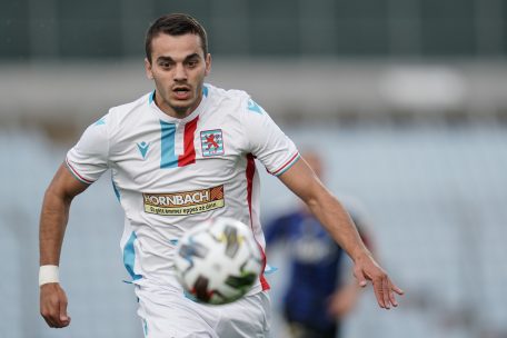 Fußball / Waasland-Beveren will Sinani ausleihen