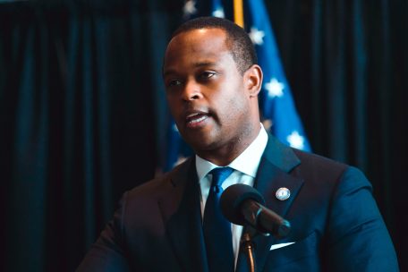 Kentuckys Generalstaatsanwalt Cameron Taylor sagt: &bdquo;Strafgesetze sind nicht dazu gemacht, auf jeden Schmerz und Verlust einzugehen.&ldquo; 