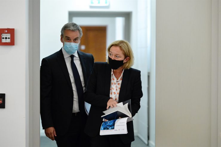 Livestream / Meisch und Lenert äußern sich um 15 Uhr zu den Sanitärmaßnahmen an den Schulen