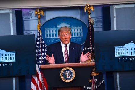 Bericht / Trump soll jahrelang praktisch keine Steuern gezahlt haben - der antwortet wie üblich