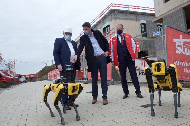 Innovation / Stugalux kauft zwei Roboter für die Baustelle