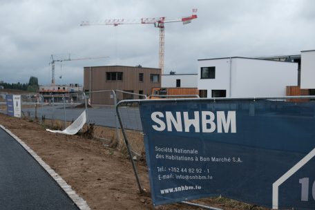 Auf Elmen hat die SNHBM bereits mit dem Bau der ersten Musterhäuser begonnen