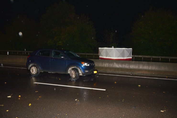 Polizei / Tödlicher Unfall auf der Autobahn A6 –Autofahrerin erfasst Fußgänger
