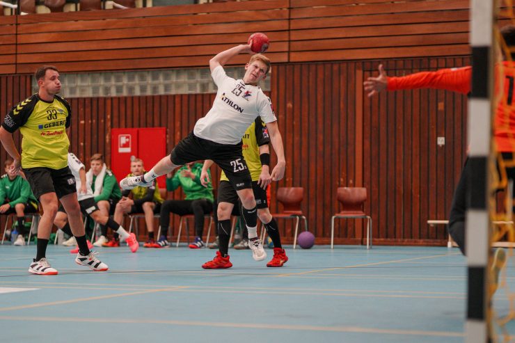 AXA League / 6. Spieltag: Standard siegt auch gegen Petingen