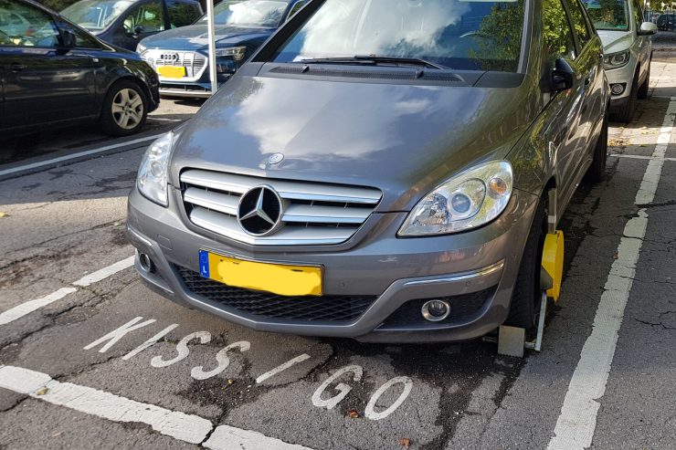 Esch / Beschlagnahmte Autos besetzen öffentlichen Parkraum: Beschwerden der Anrainer