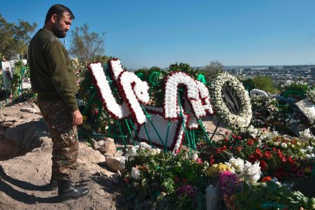 Krieg um Berg-Karabach / Südkaukasus-Experte Sergej Markedonow erklärt Moskaus offizielle Haltung