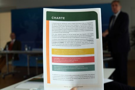 Die Werte sollen k&uuml;nftig nicht nur auf dem Papier bestehen, sondern in den Alltag der Milit&auml;rs mit einflie&szlig;en