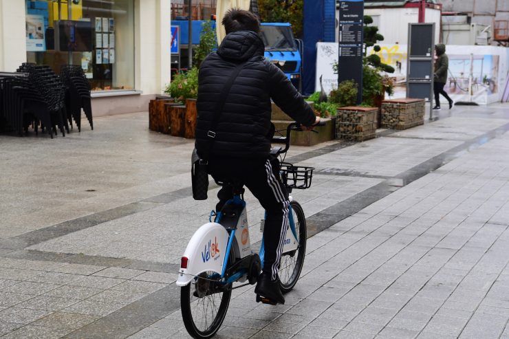 Editorial / Mobilität als Priorität: Esch vor großen Herausforderungen 