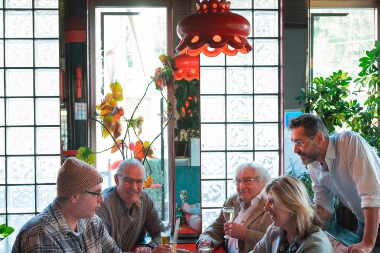 Bespriechung / „Si mer nach ze retten“: Ee kabarettisteschen Owend am Escher Theater