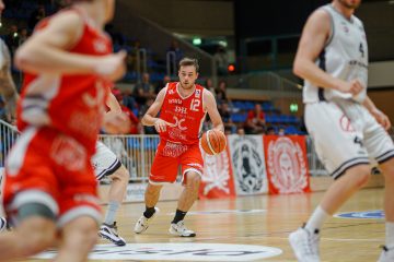 Sparta Bartringen / 20 Jahre und bereits viel Erfahrung: Mike Feipel hat den Sprung in die Startfünf geschafft