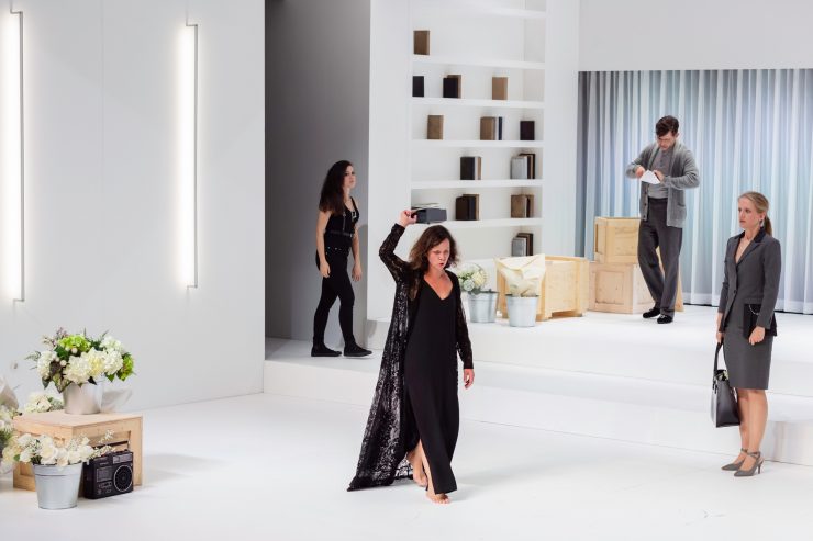 Théâtre / „Cela ne se fait pas“: „Hedda Gabler“ au Grand Théâtre