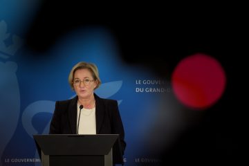 Live / Bettel & Co. informieren die Öffentlichkeit – Kommen jetzt neue Restriktionen?