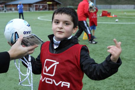 Der siebenjährige Edip hatte sichtlich Spaß bei der gestrigen Trainingseinheit