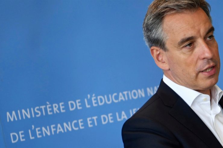 Corona in der Schule / Meisch hat beim Tracing doch nicht alles im Griff