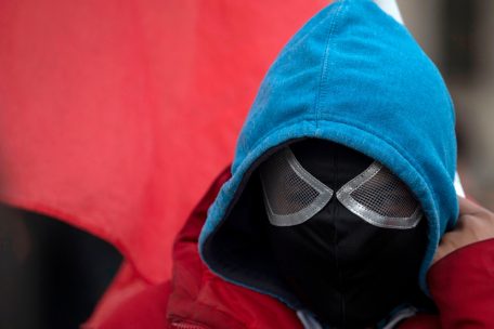 Auch in Wien wurde gegen die neuen Ma&szlig;nahmen demonstriert &ndash; teilweise mit mehr Maske als erfordert