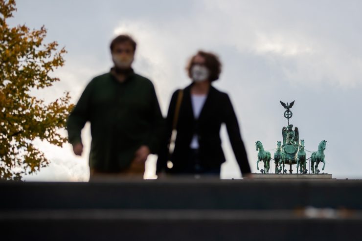 Deutschland / Erneut ein Corona-Höchstwert - aber der Anstieg scheint abzuflachen