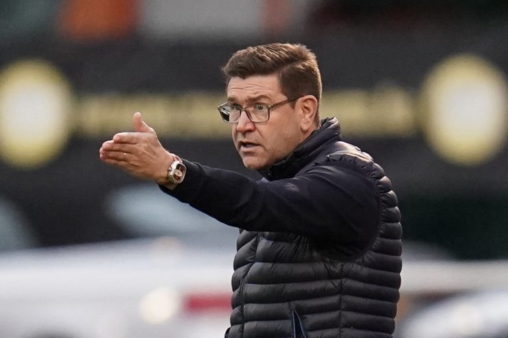 Fußball / Fola-Trainer Sébastien Grandjean: „Wir werden die Krankenhäuser nicht füllen“