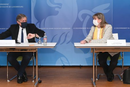 Mobilit&auml;tsminister Fran&ccedil;ois Bausch und B&uuml;rgermeisterin Lydie Polfer sind froh, dass die Er&ouml;ffnung der neuen Tram-Teilstrecke naht