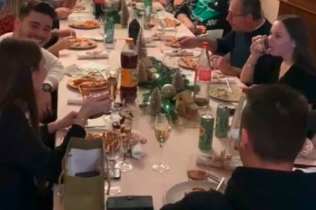 Im Hause Viola wird normalerweise traditionell italienisch mit der ganzen Familie gefeiert, dies scheint dieses Jahr quasi unm&ouml;glich